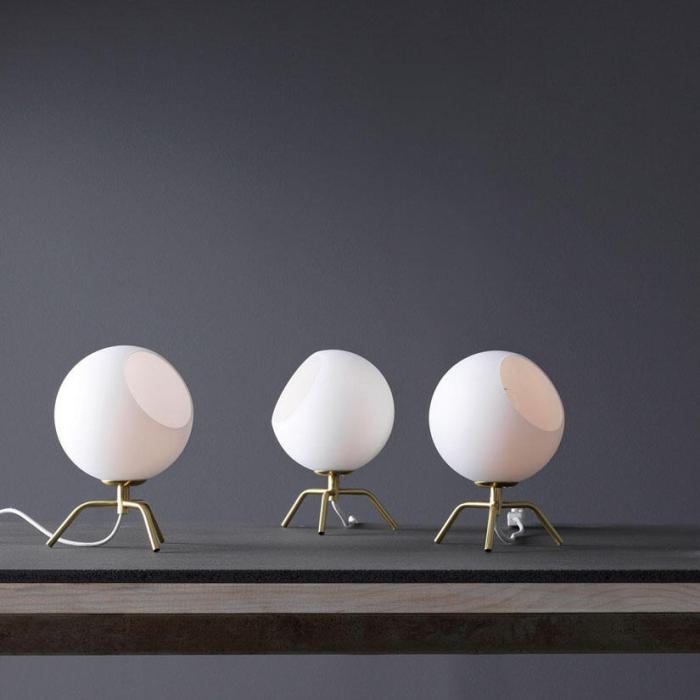 Bild 2, Bug 20 Mässing / Opalglas - CO Bankeryd - Bonus Möbler