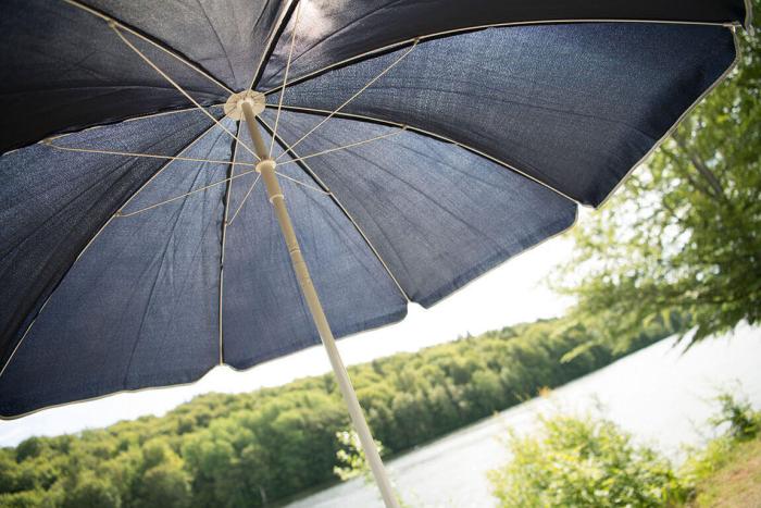 Bild 2, Beach Ø180 cm Beige / Vit - Hillerstorp - Bonus Möbler