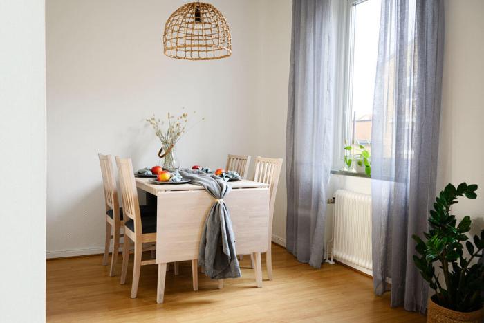 Bild 6, Filippa 120-165X80 cm Vitpigmenterad ek - Rowico Home - Bonus Möbler