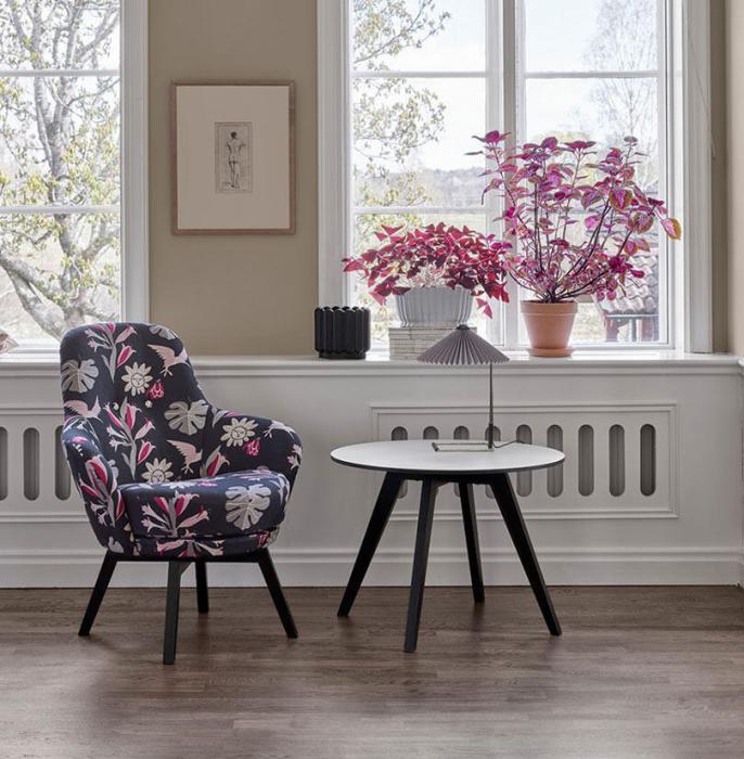 Bild 2, Gaga Selected Nektar Black | Conform | Bonus Möbler