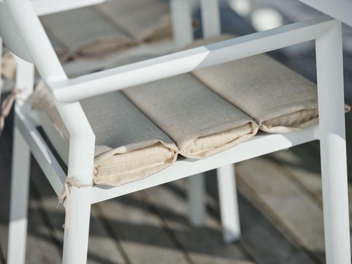 Bild 6, Delia Vit - Brafab - Bonus Möbler