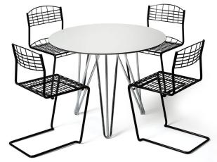 High Tech Bord &Oslash;90 cm och Stolar Svart | Grythyttan St&aring;lm&ouml;bler | Bonus M&ouml;bler