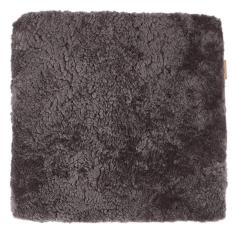 Jill Vadderad 40X40 cm Carbon | Shepherd of Sweden | Bonus M&ouml;bler
