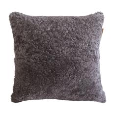 Lina Ullbaksida 40X40 cm Carbon - Shepherd of Sweden - Bonus M&ouml;bler