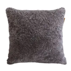 Lina Ullbaksida 40X40 cm Carbon - Shepherd of Sweden - Bonus M&ouml;bler