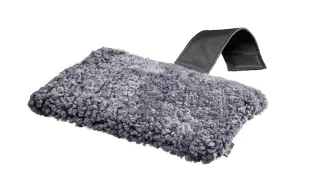 Lamino Nackkudde F&aring;rskinn Graphite - Skandilock - Bonus M&ouml;bler